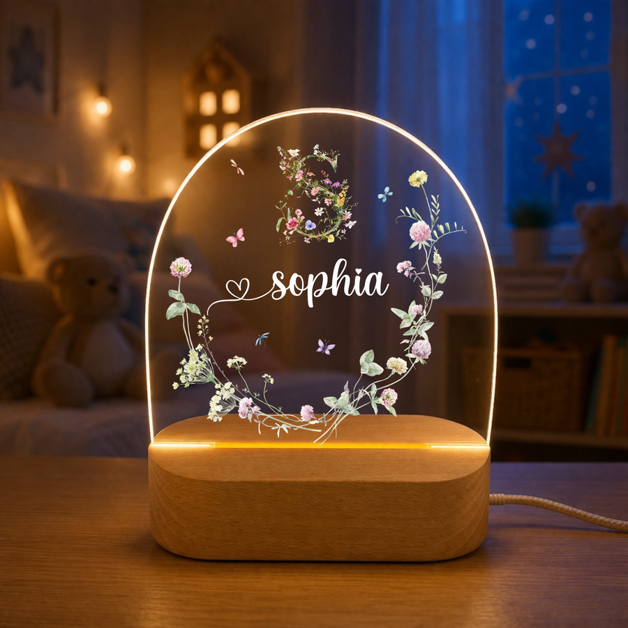 Personalisiertes LED Nachtlicht Herzform mit Blumenkranz & Name