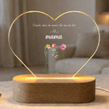 Personalisiertes Herz Acryl LED Nachtlicht für Mama – Individuelles Namensgeschenk für Mutter mit Holzsockel