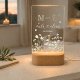 Personalisiertes Hochzeit Nachtlicht mit Wildblumen Monogramm – LED Acryl Lampe für Paare